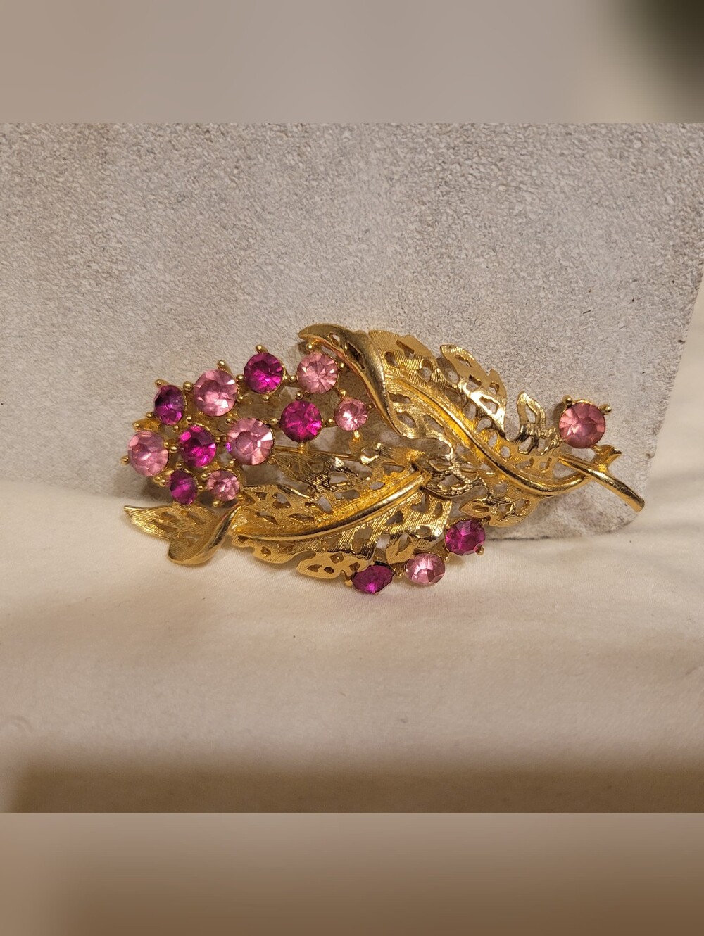 Lisner Gold Toned Brooch
